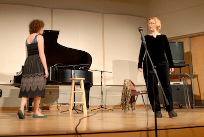 Bobak and Amber Vistein performing A Rose Is a Rose Is a Round